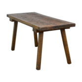 Table en chêne a été produite en Hongrie 1930