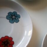 Set de 6 tasses et sous tasses porcelaine années 70
