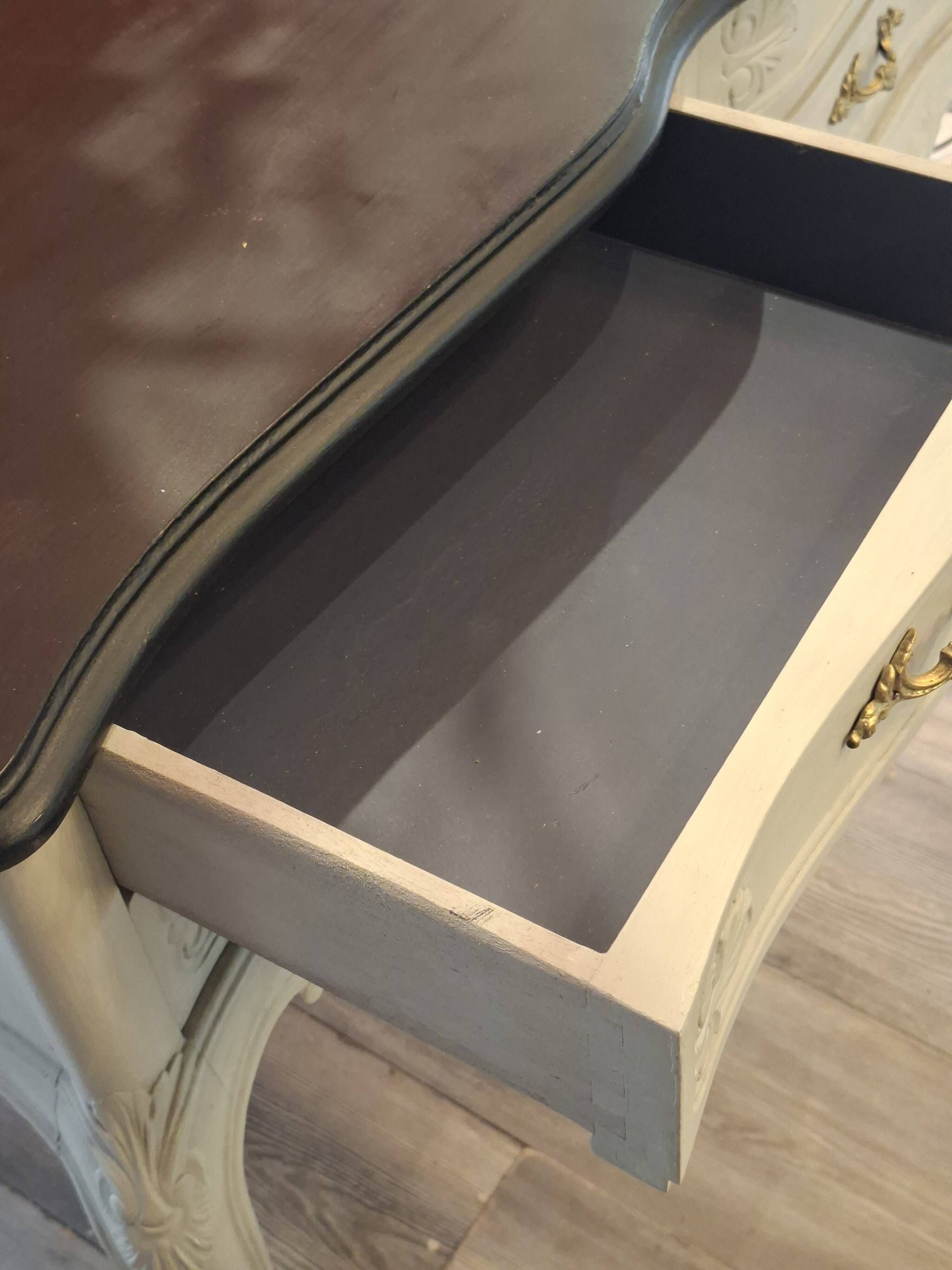 Commode 