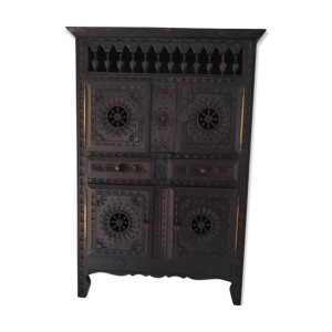 Meuble de maîtrise breton