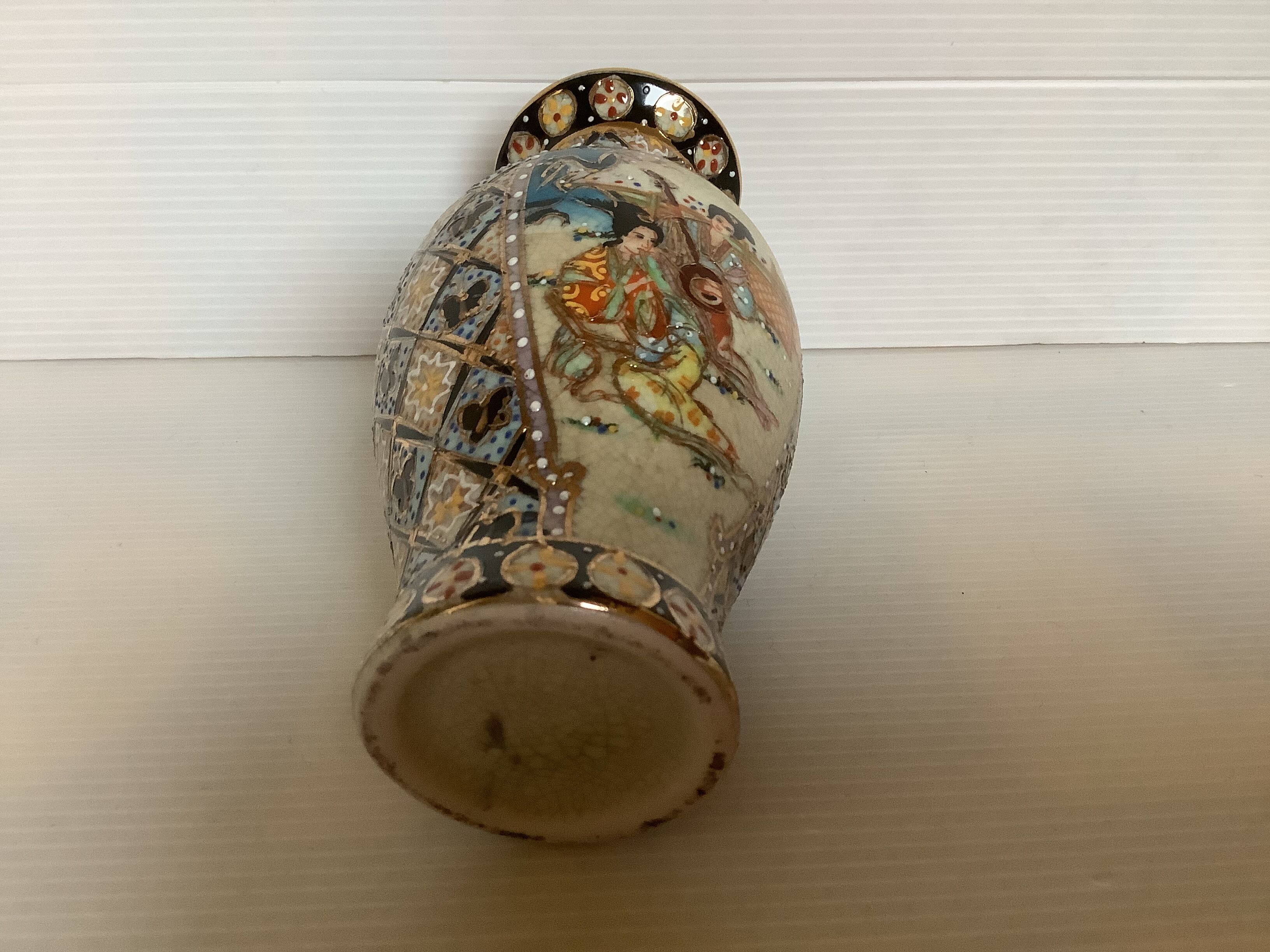 Chinese vase with relief painting