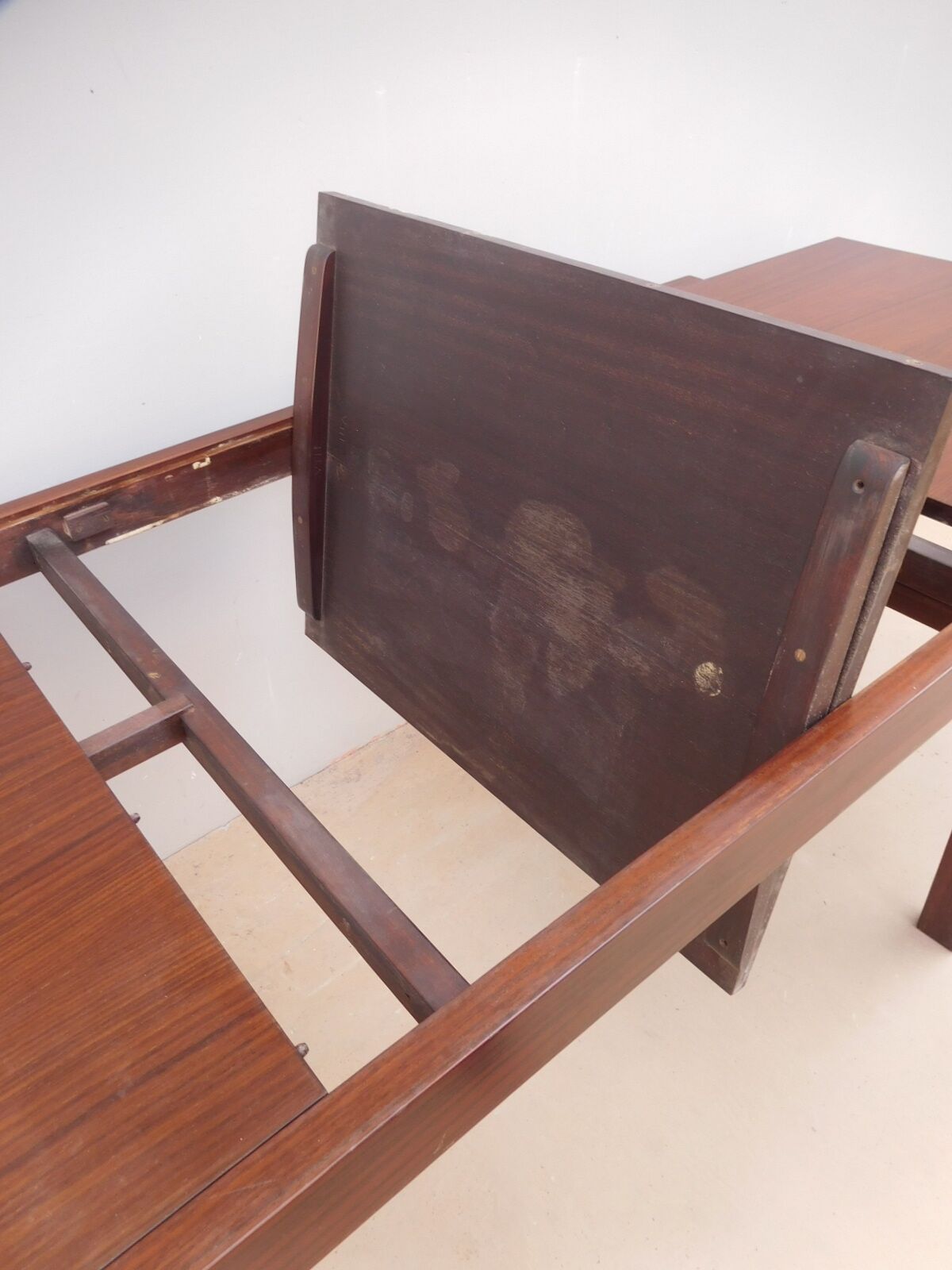 Rosewood extension table set and its 4 vintage chairs