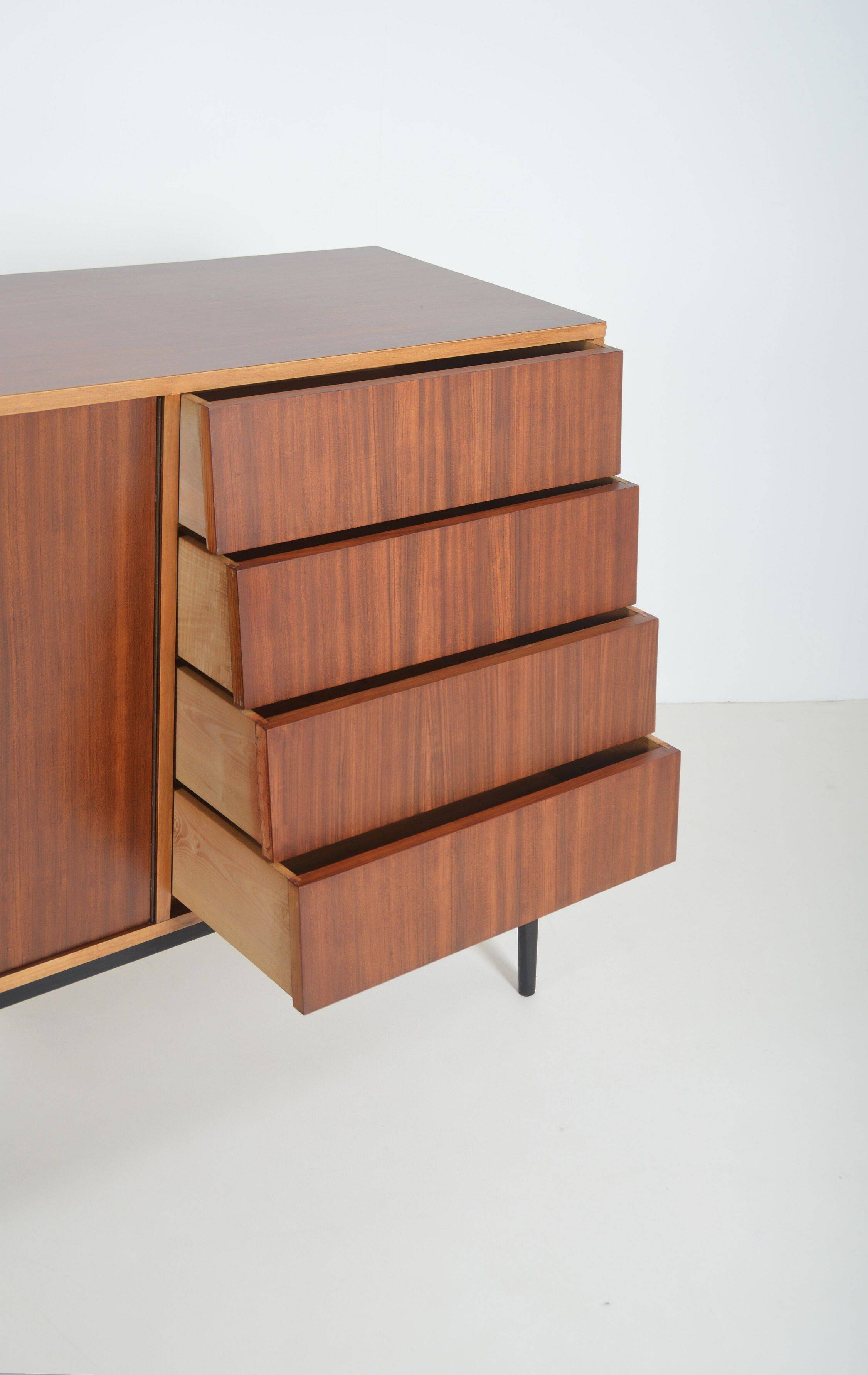 Buffet conçu par Alfred Hendrickx pour Belform, années 1950.