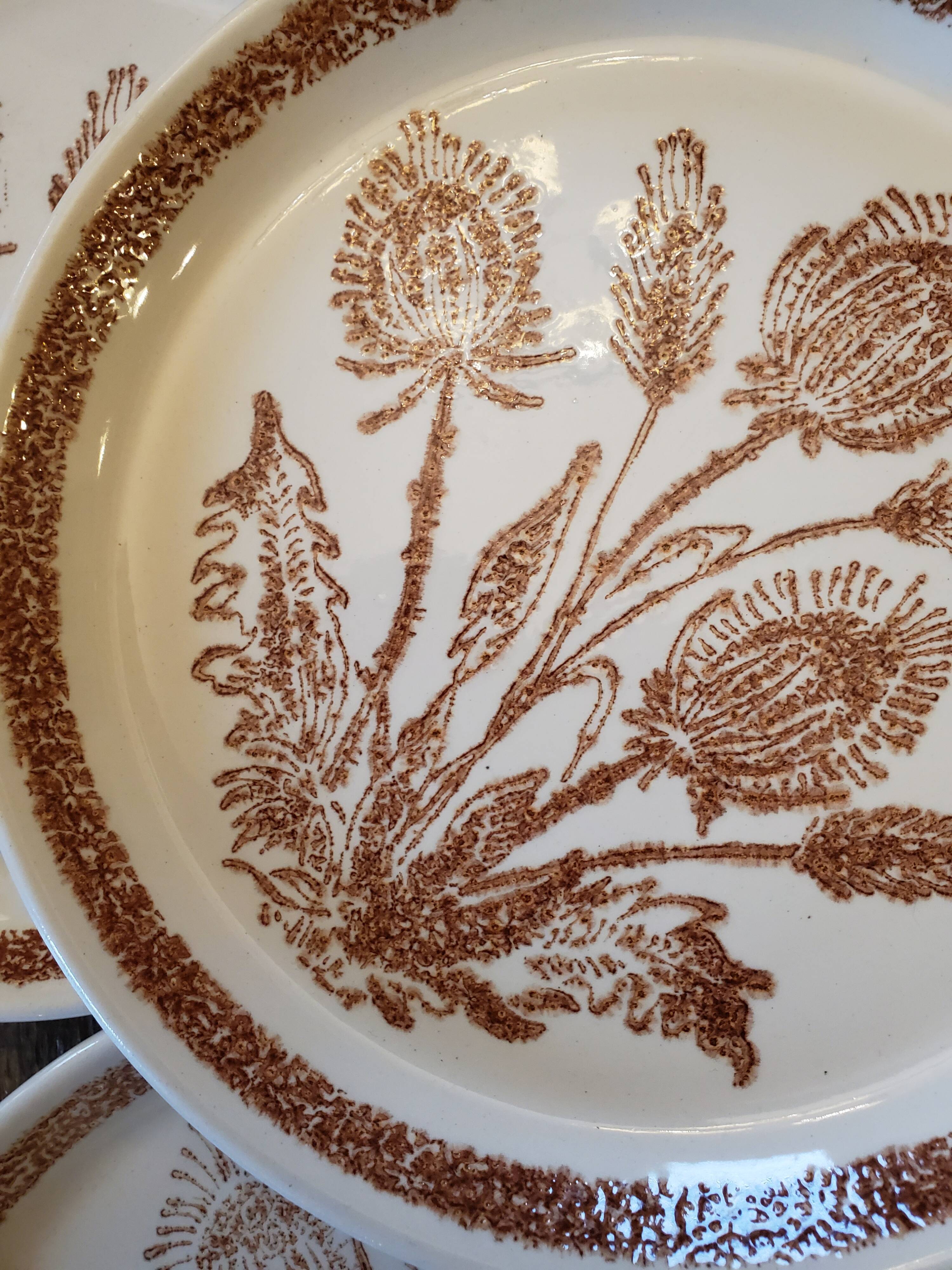 Ceramic plates thistles 70's