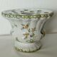 Vase pique fleurs bouquetiere en faience de Moustiers lallier