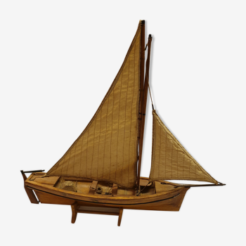 Model sailboat