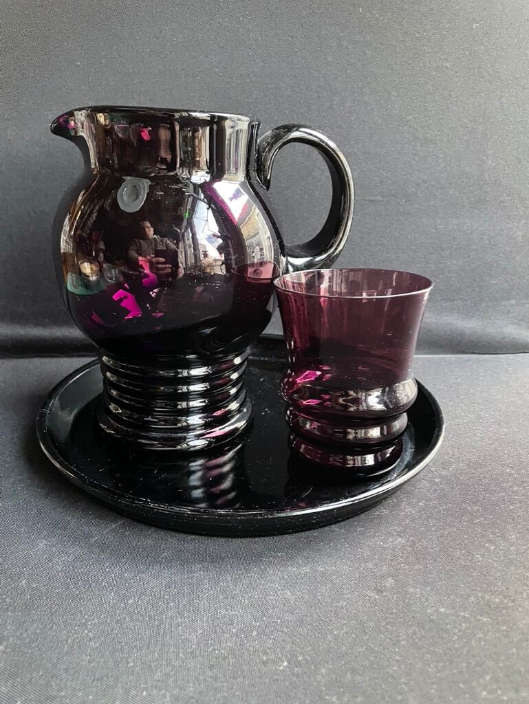 Art deco night service