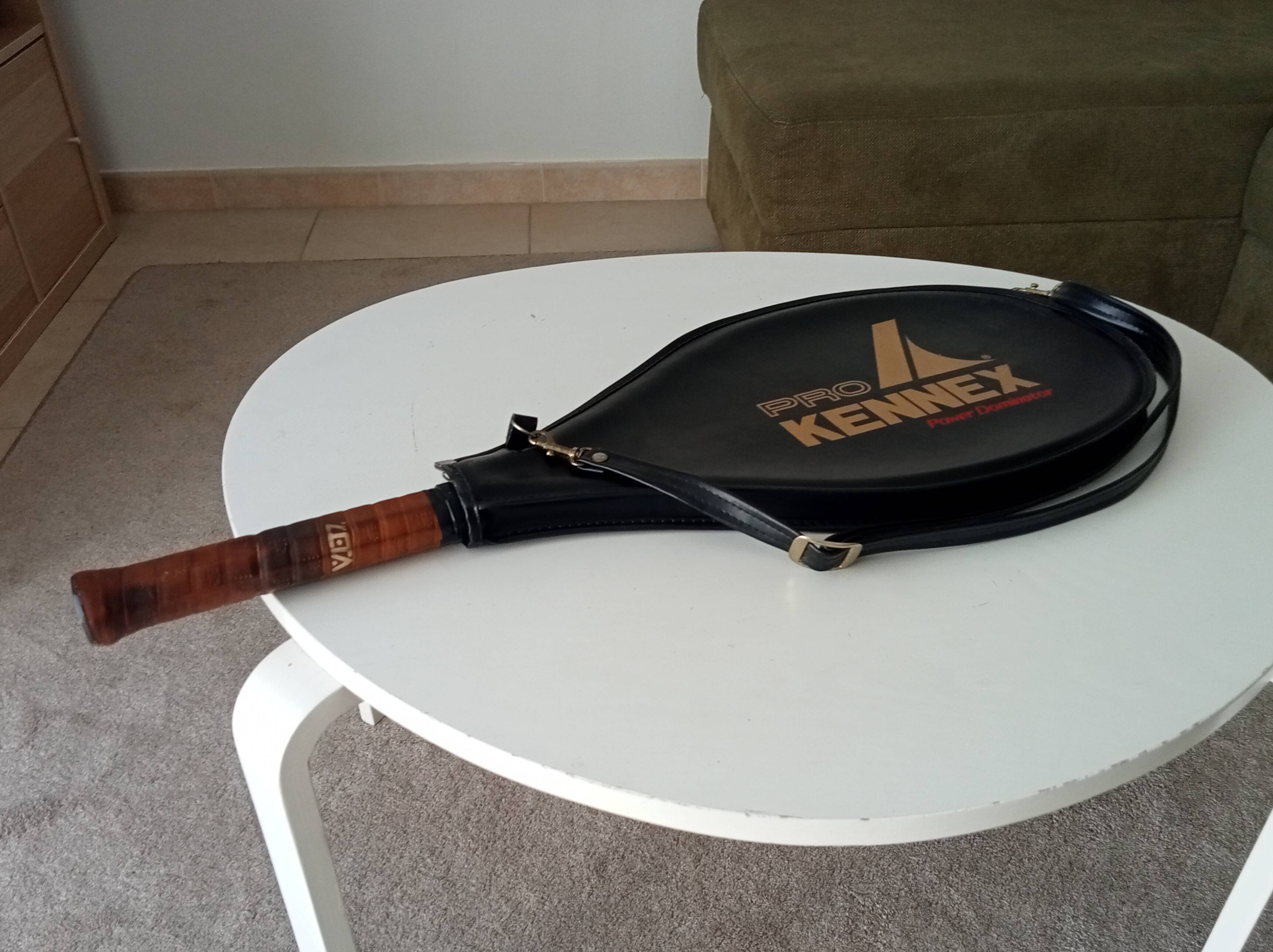 Vintage tennis racket Kennex Power Dominator from the 1980s.