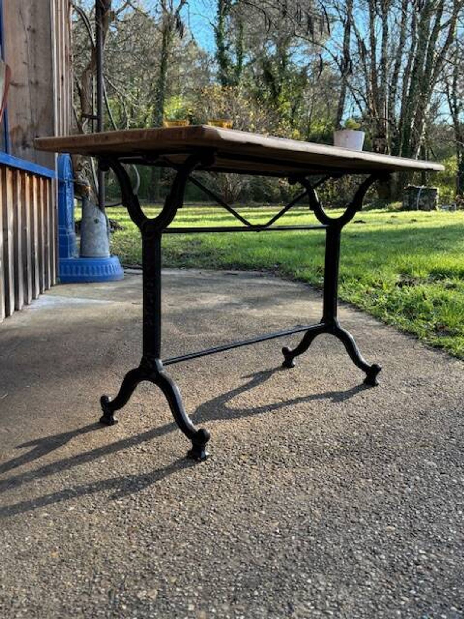 Bistro table