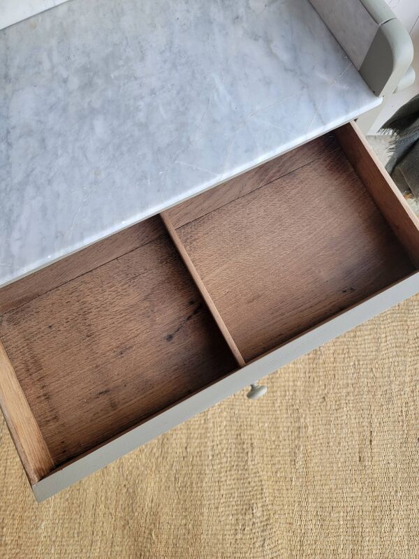 Coiffeuse ancienne en bois avec plateau en marbre et miroir