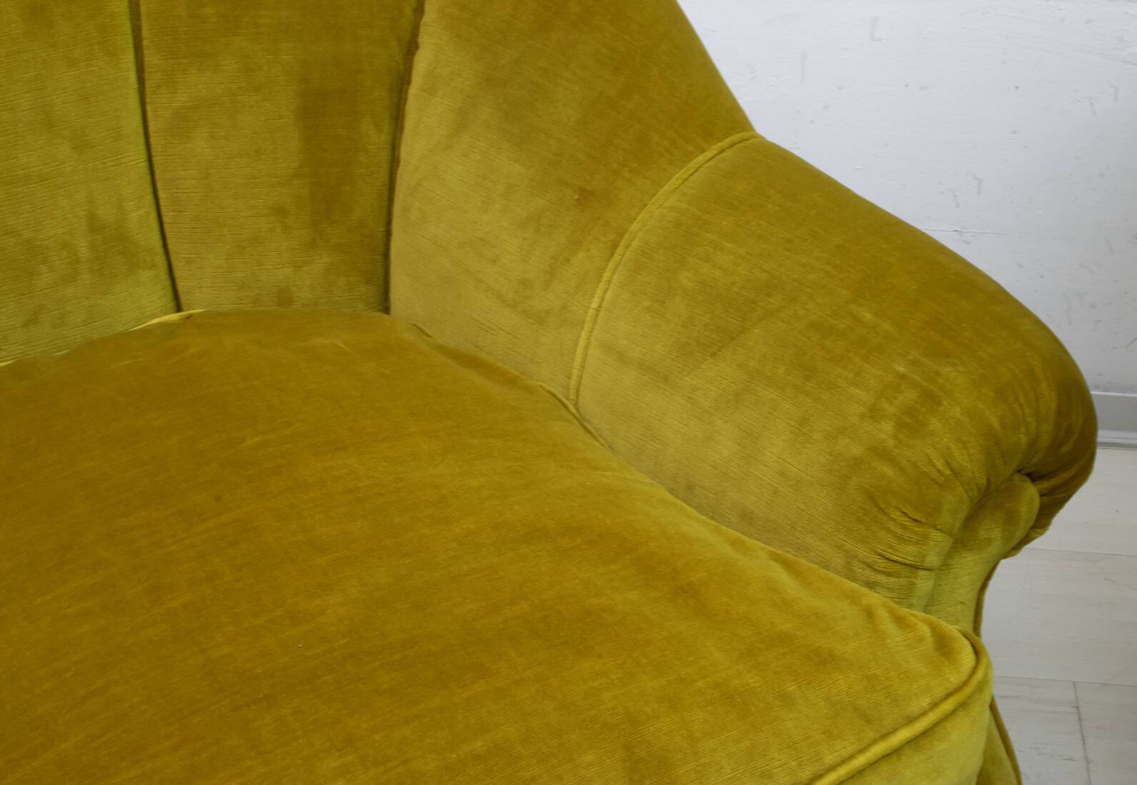 Pair of Mid-Century Modern Italian Velvet Armchairs, 1950s