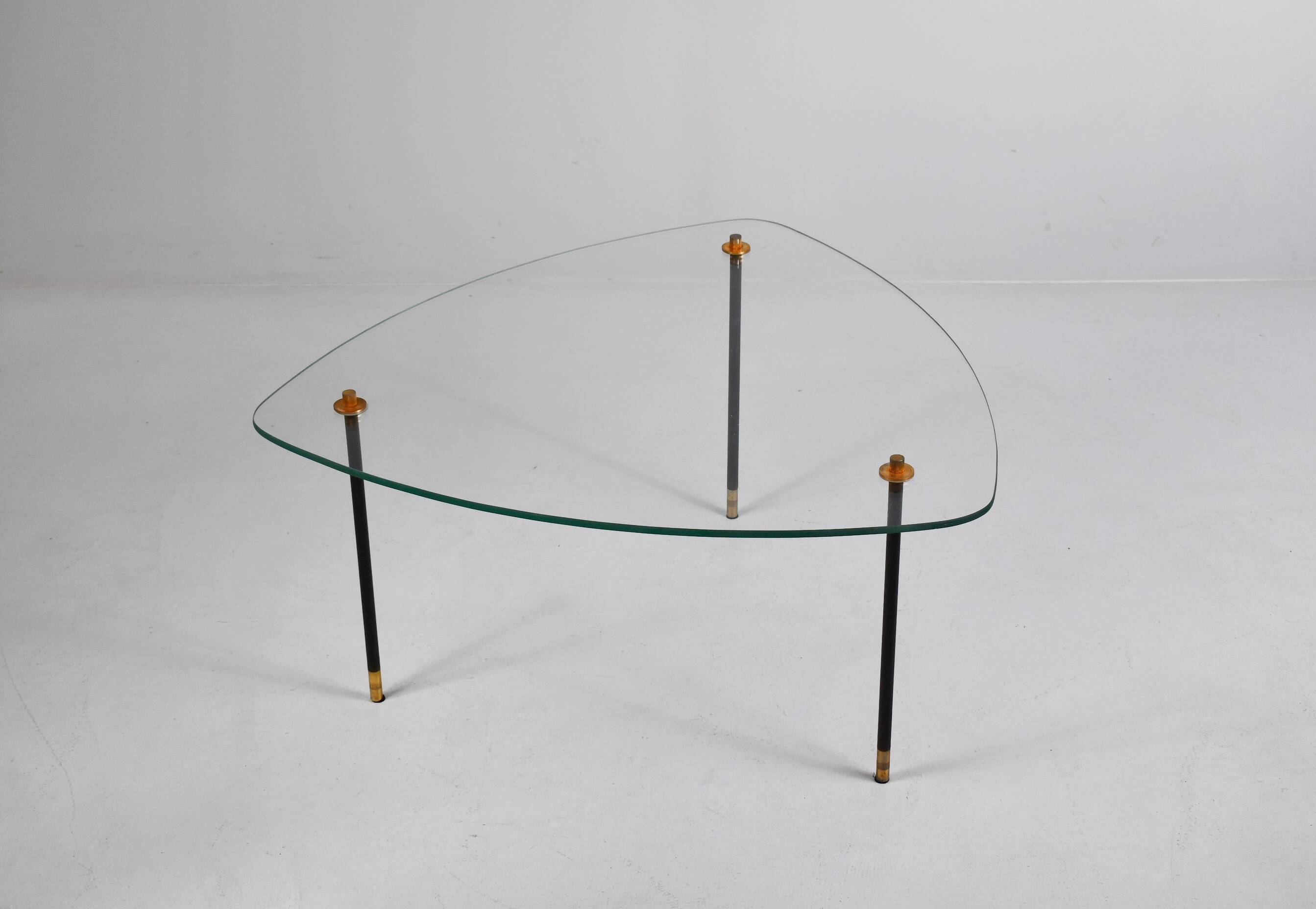 Table d'appoint. France années 1950.