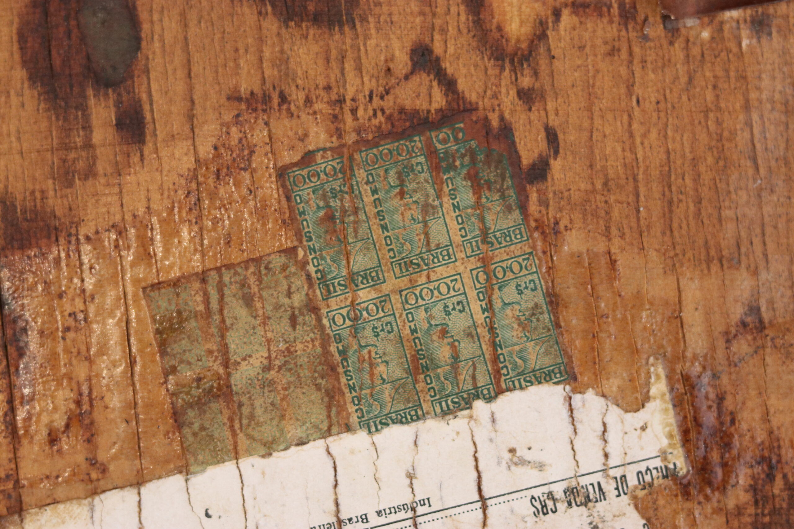 Table basse brésilienne signée Zoltan Vertes, années 50