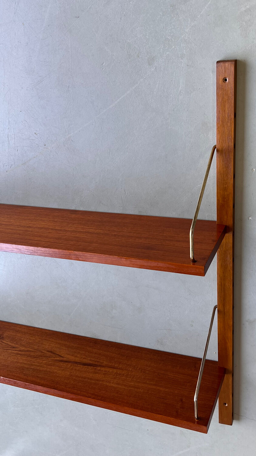 Poul Cadovius wall system