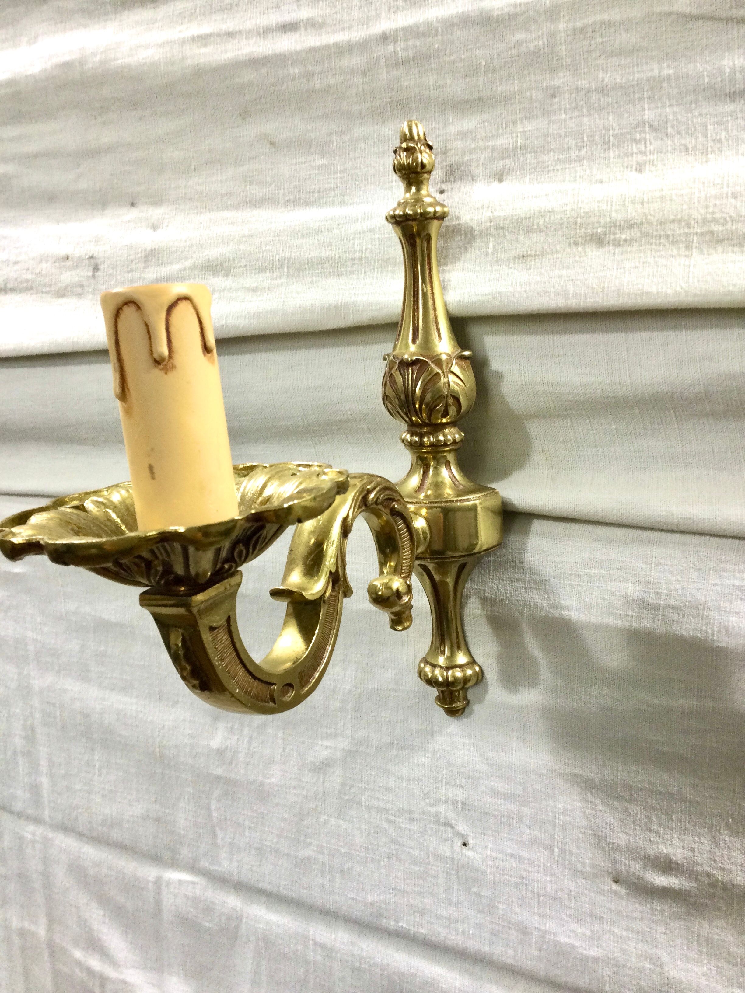Sconce 1 bronze light in Louis XV style