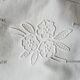 Drap ancien brodé en lin