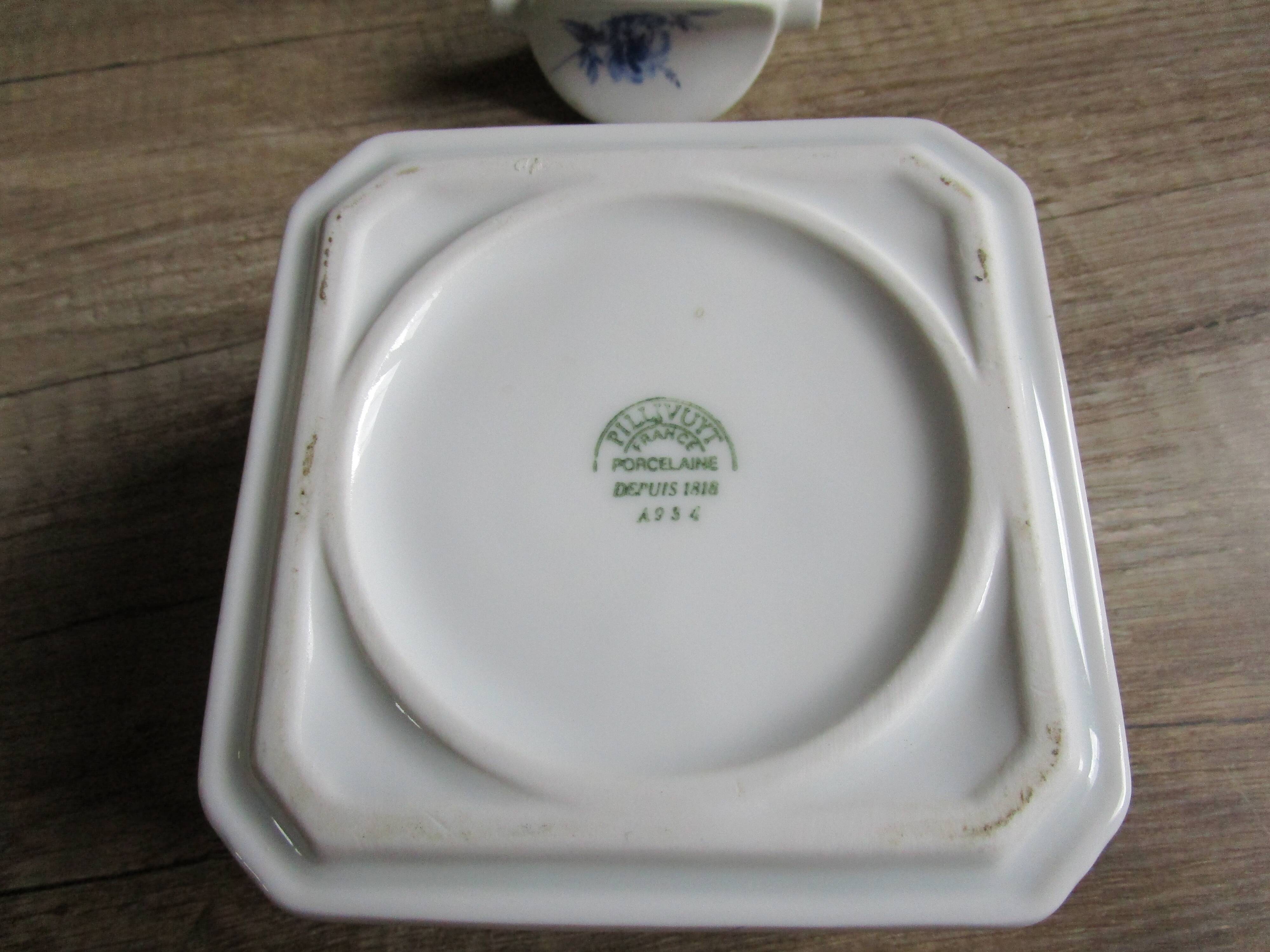 Pullivuyt ashtray