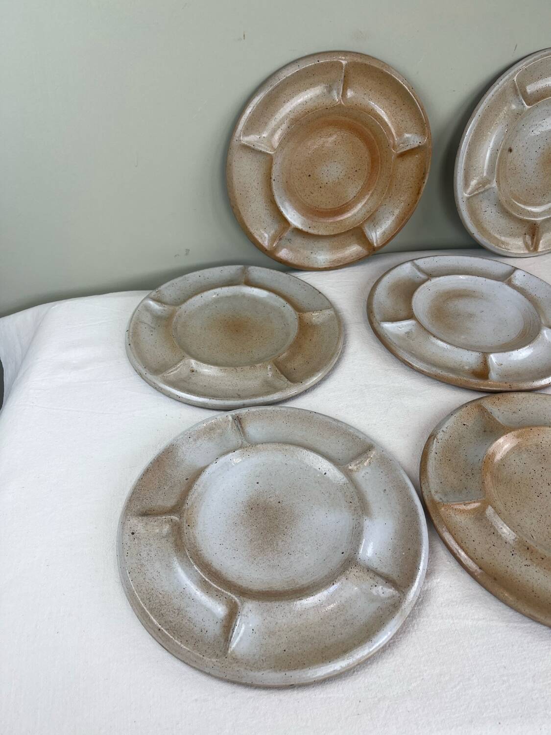 Stoneware plates