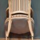 Fauteuil laqué blanc de style Louis XV