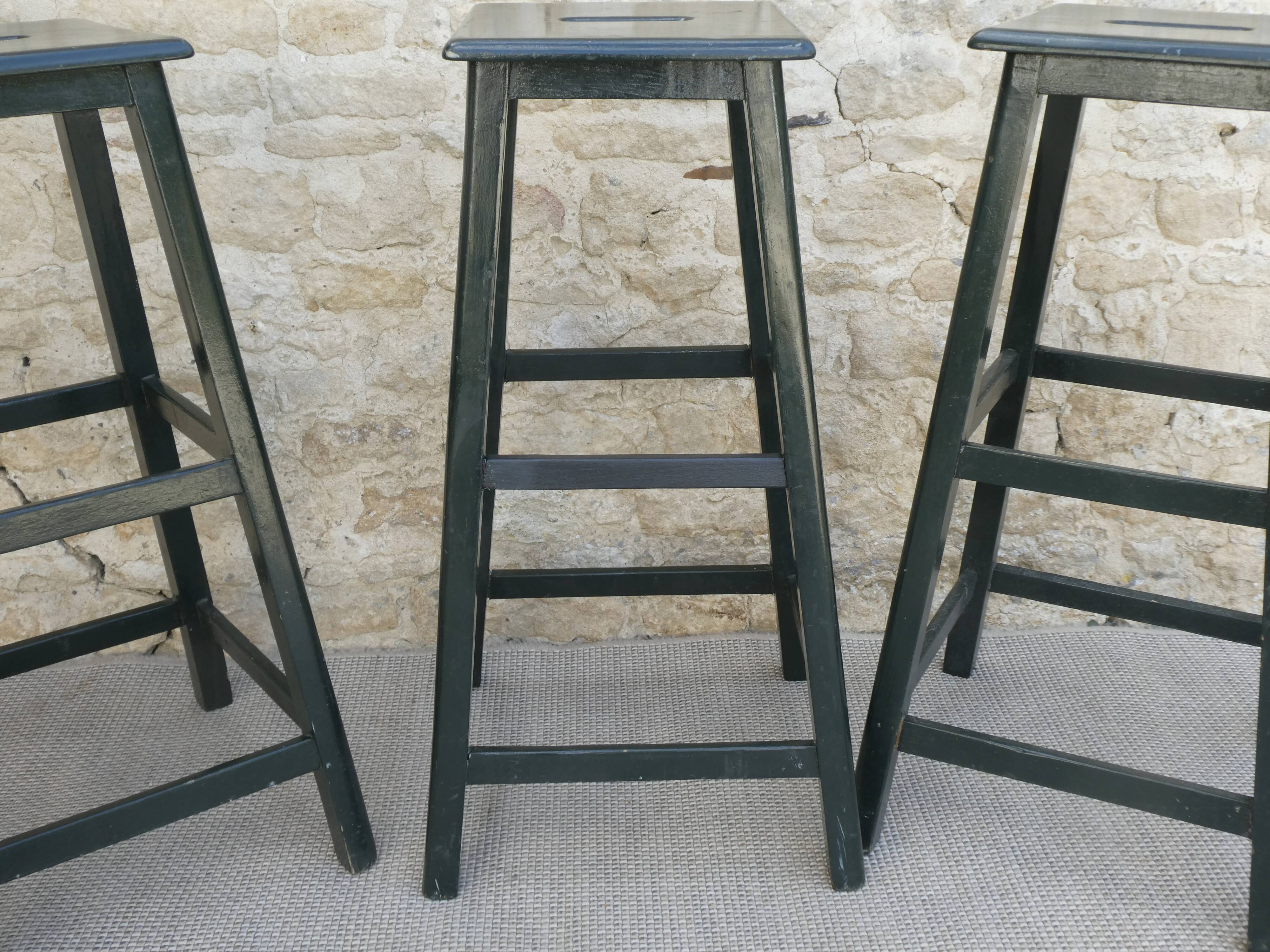 3 high bar stools, wooden, handle