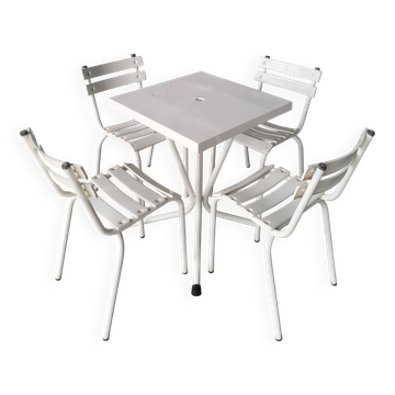 Salon de jardin bistrot vintage en fer