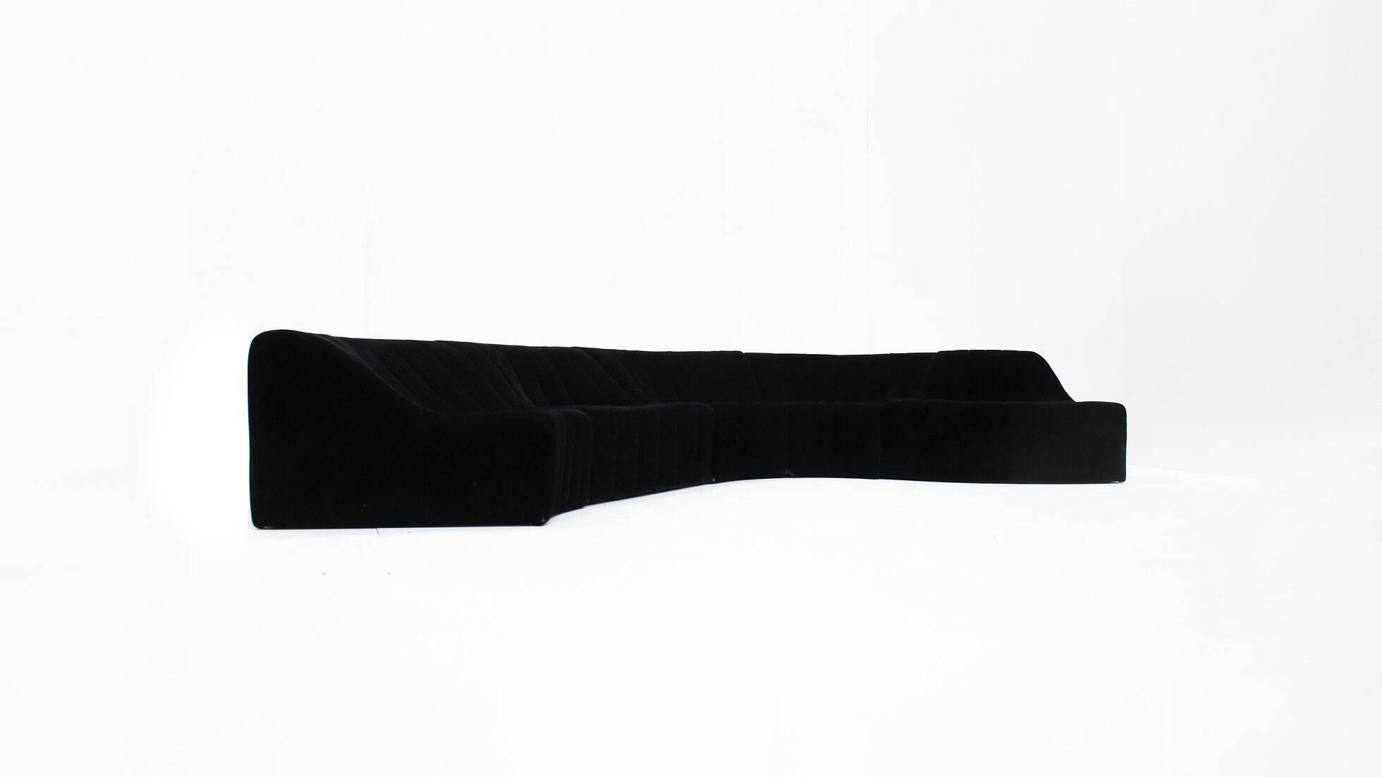 Kwok Hoi Chan for Steiner Chromatic modular curved sofa 1970s