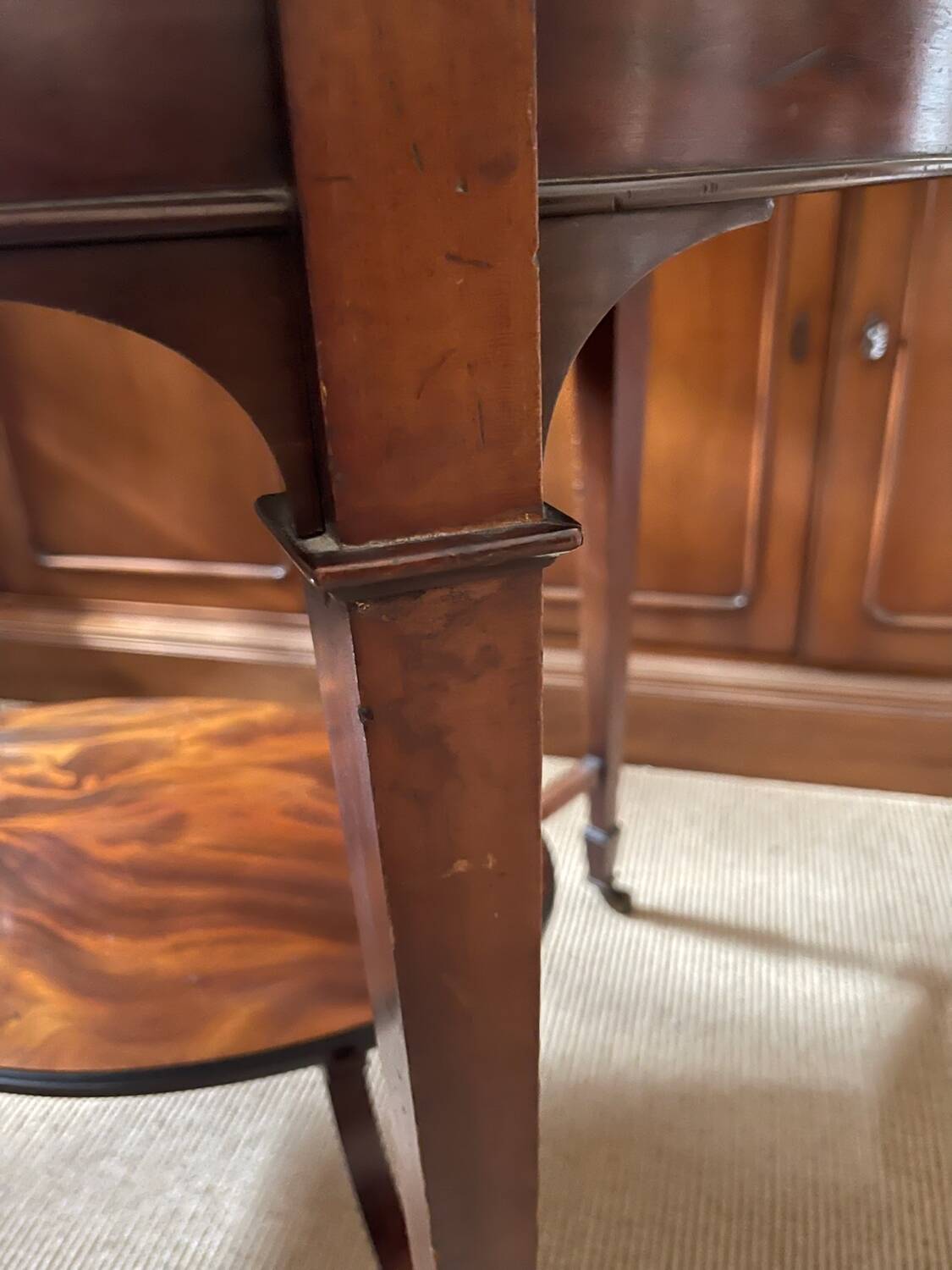 Regency oval mahogany side table, second half of the 19th century, good condition