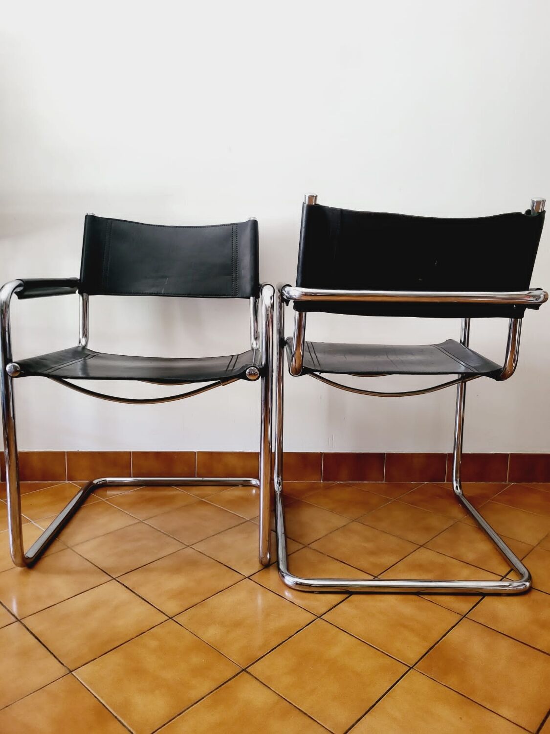 Pair of Mateo Grassi armchairs