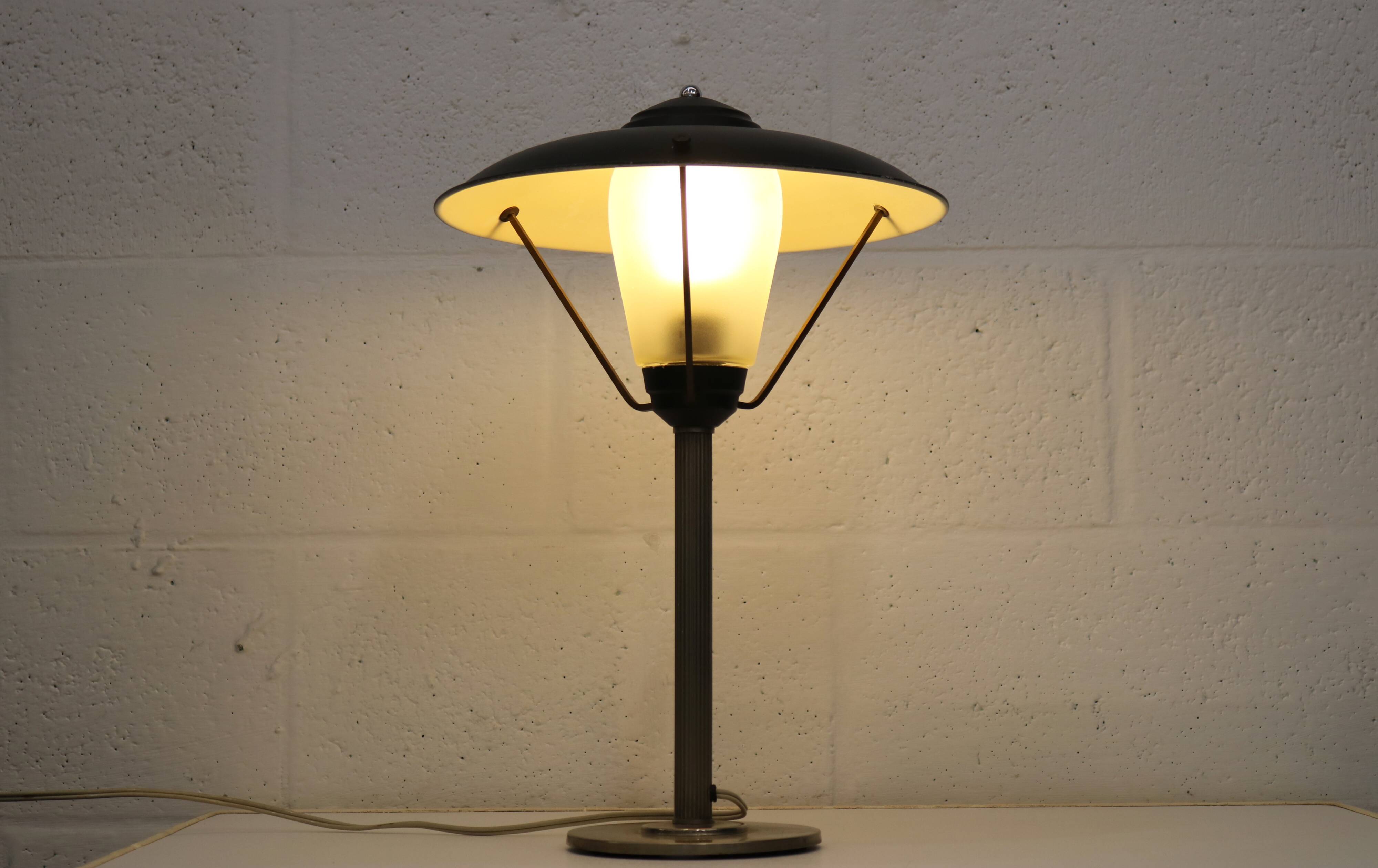 A striking modernist table lamp dating from the 1950s.