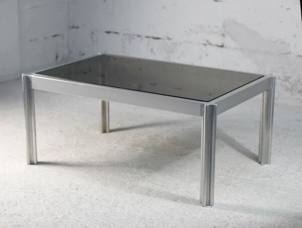 Table basse acier et verre fumé, Mobilier International, 1970