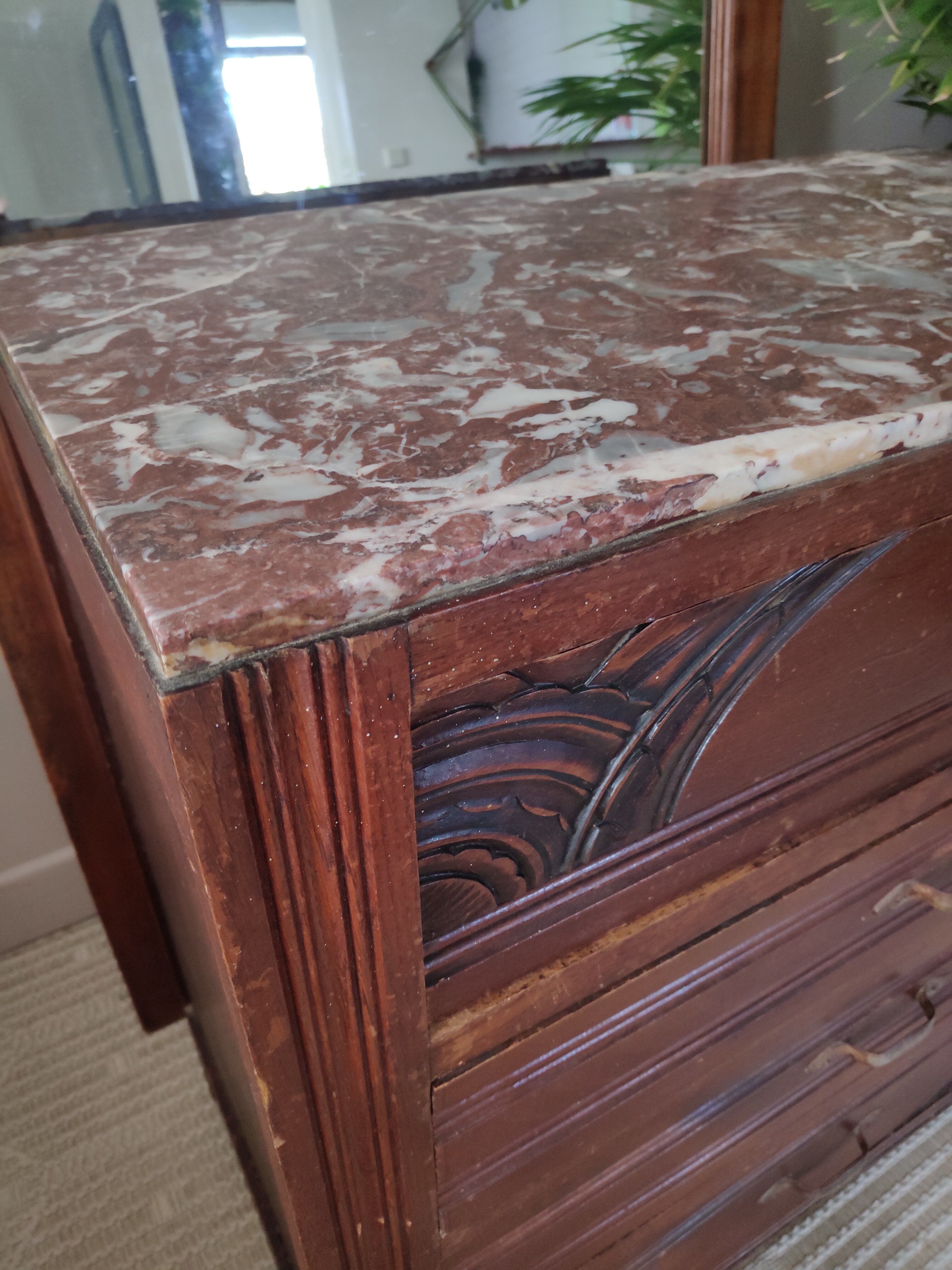 Art deco chest of drawers