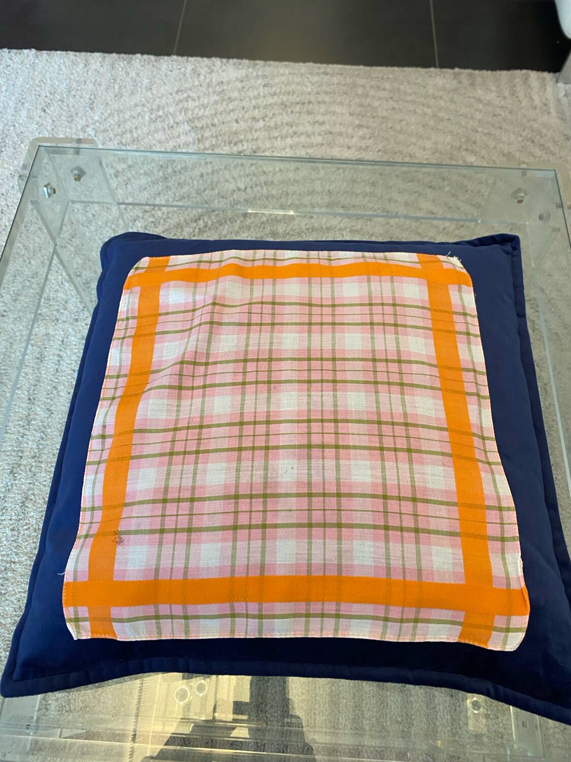 Large vintage pop handkerchief 70