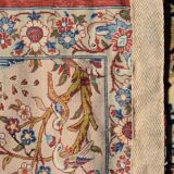 Tapis d'orient Iran Ispahan en laine et soie