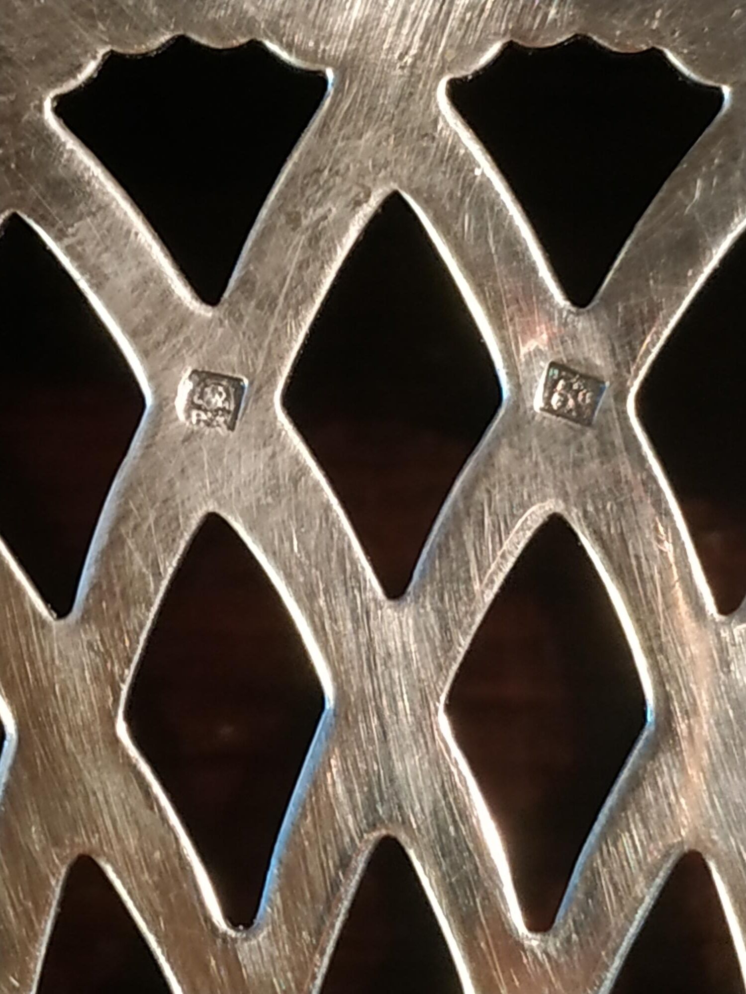 Silver metal trifle 6gr