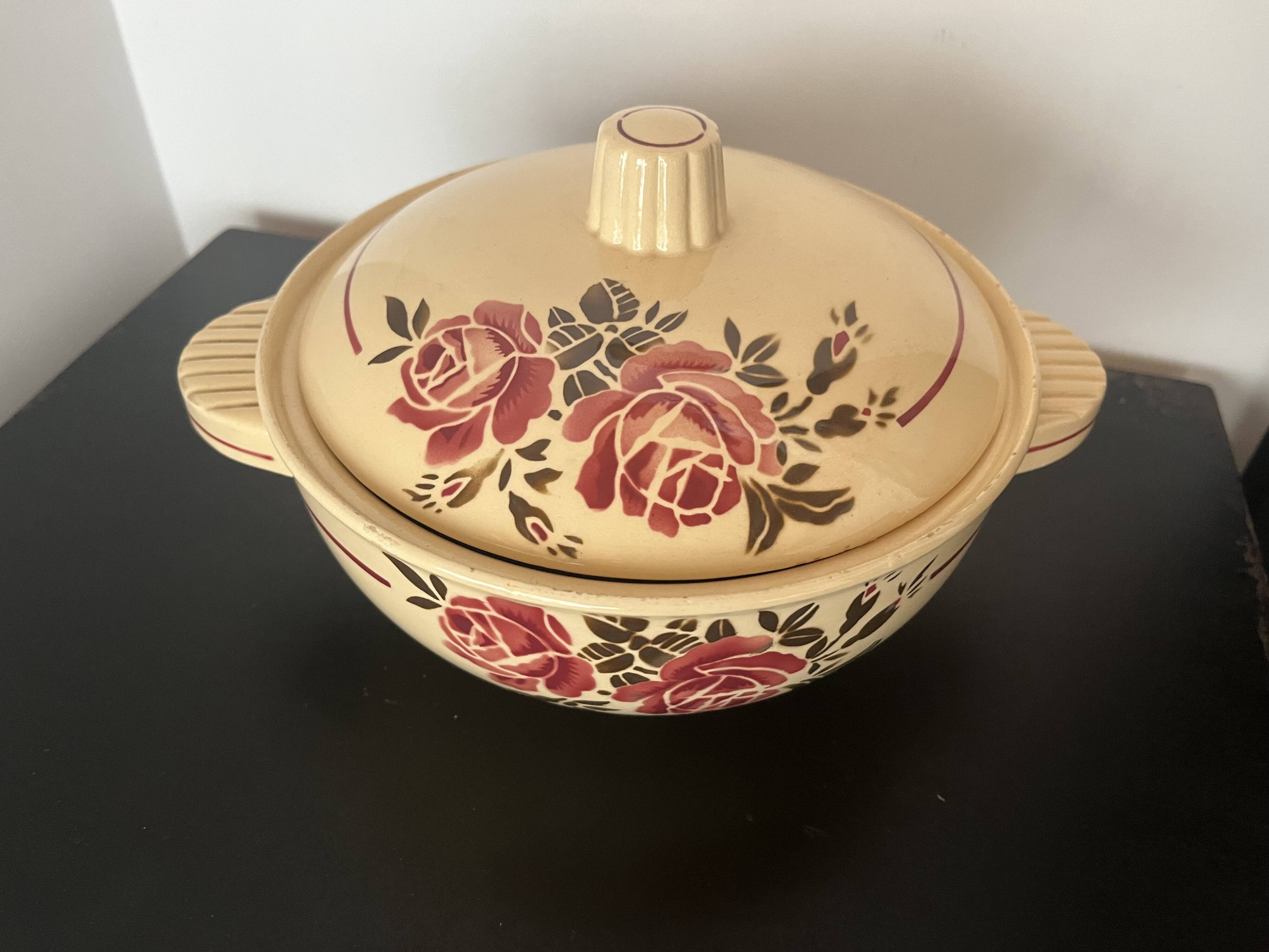 Set of 4 Badonviller Strasbourg dishes