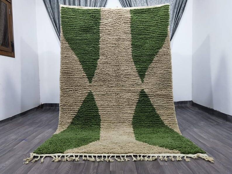 Berber Moroccan wool rug 150/260