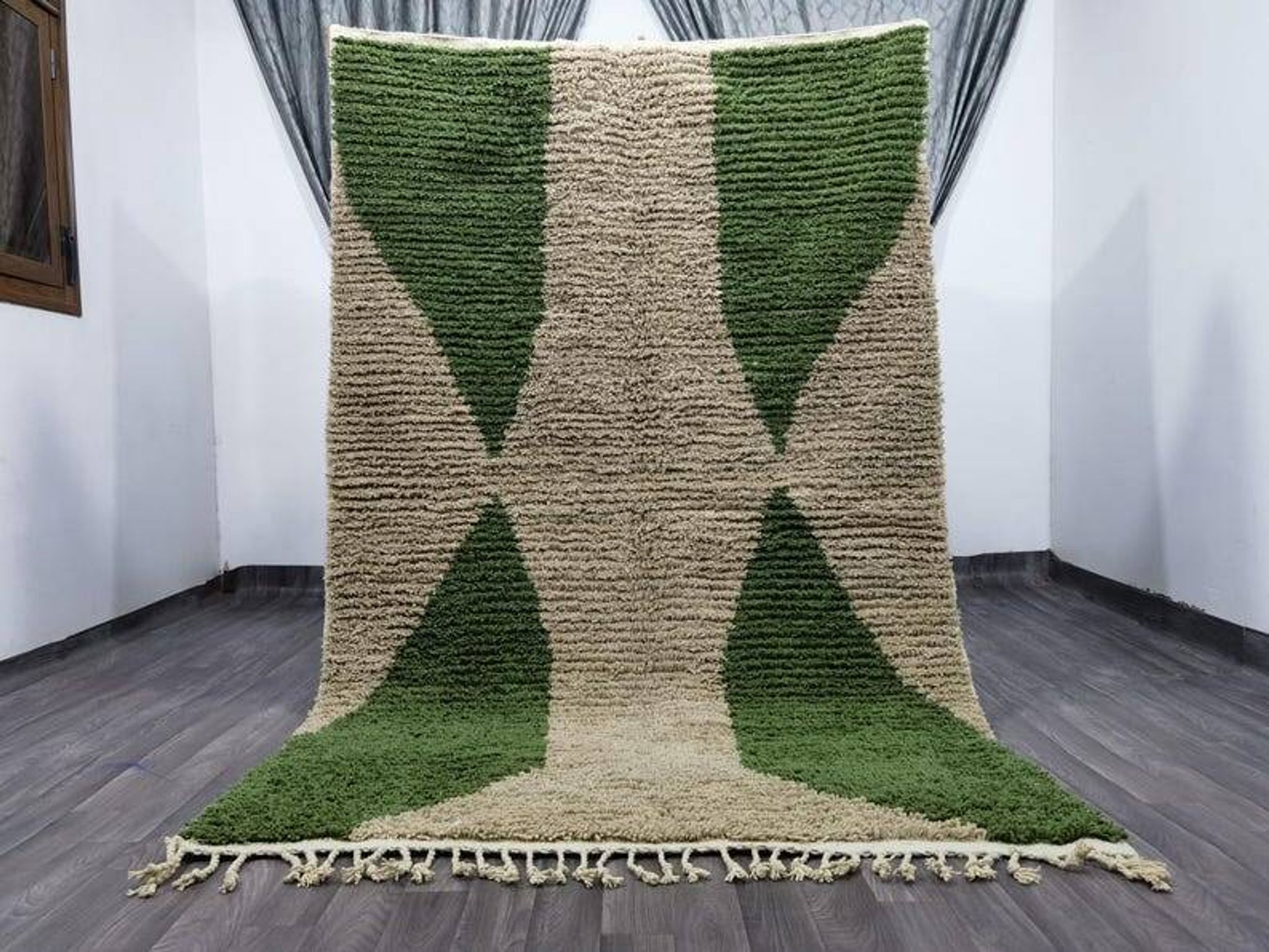 Tapis marocain berbère en laine 150/260