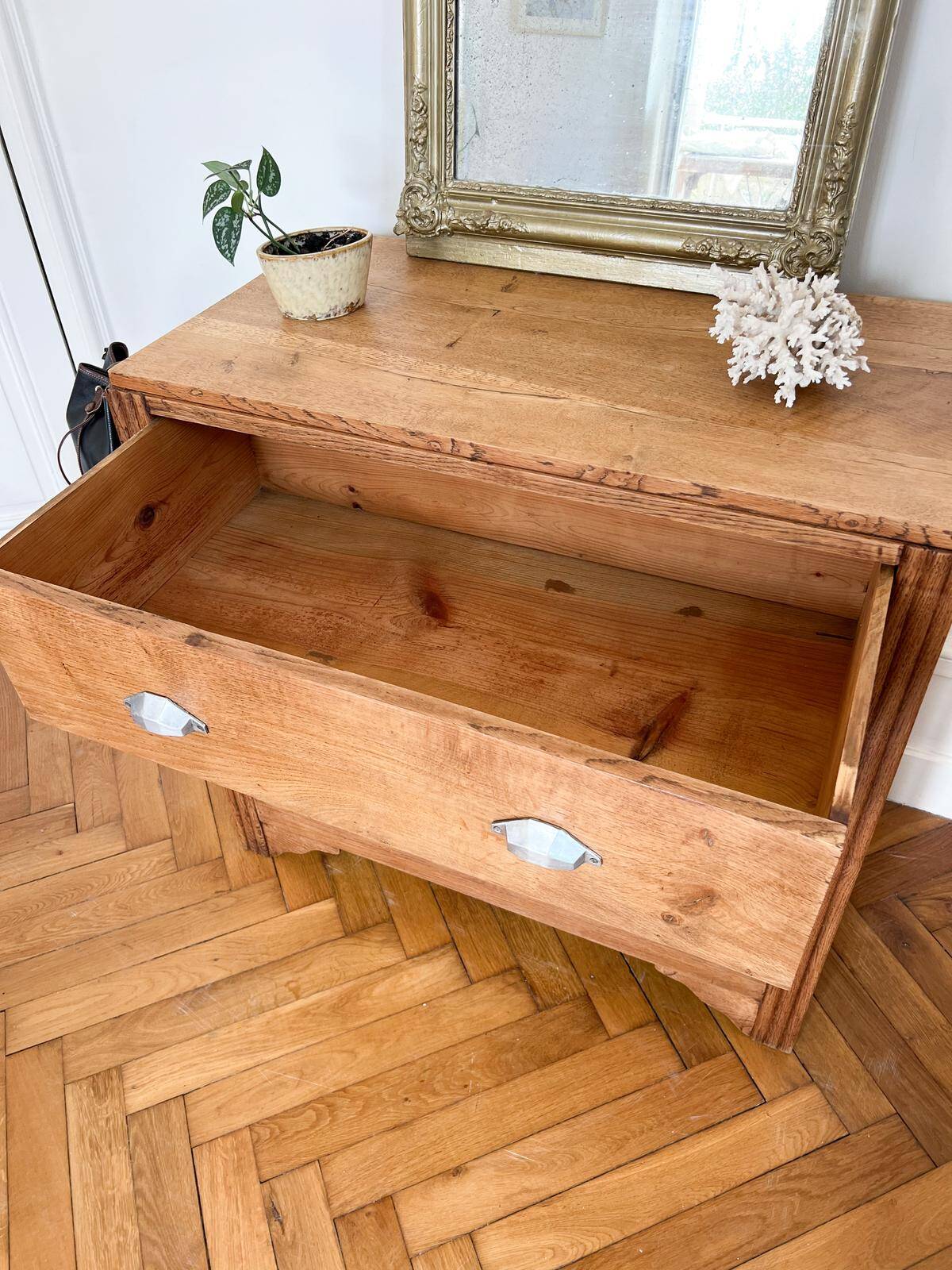 Art Deco chest of drawers in solid oak