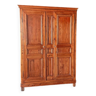 Antique mid-19th century pitch pine cabinet