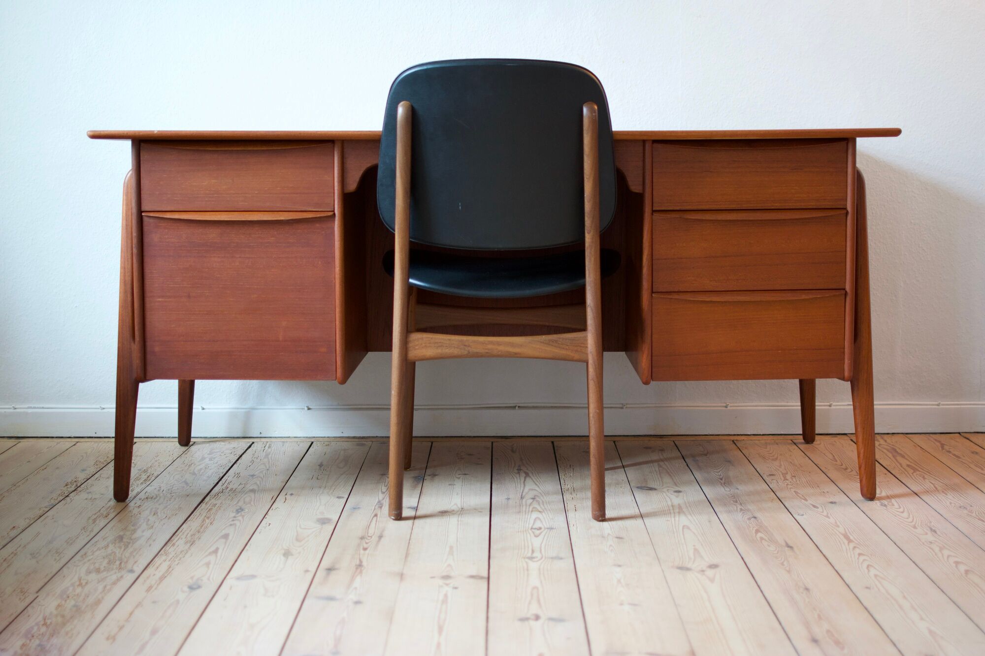 Danish executive teak desk, Svend Aage Madsen, 1960s