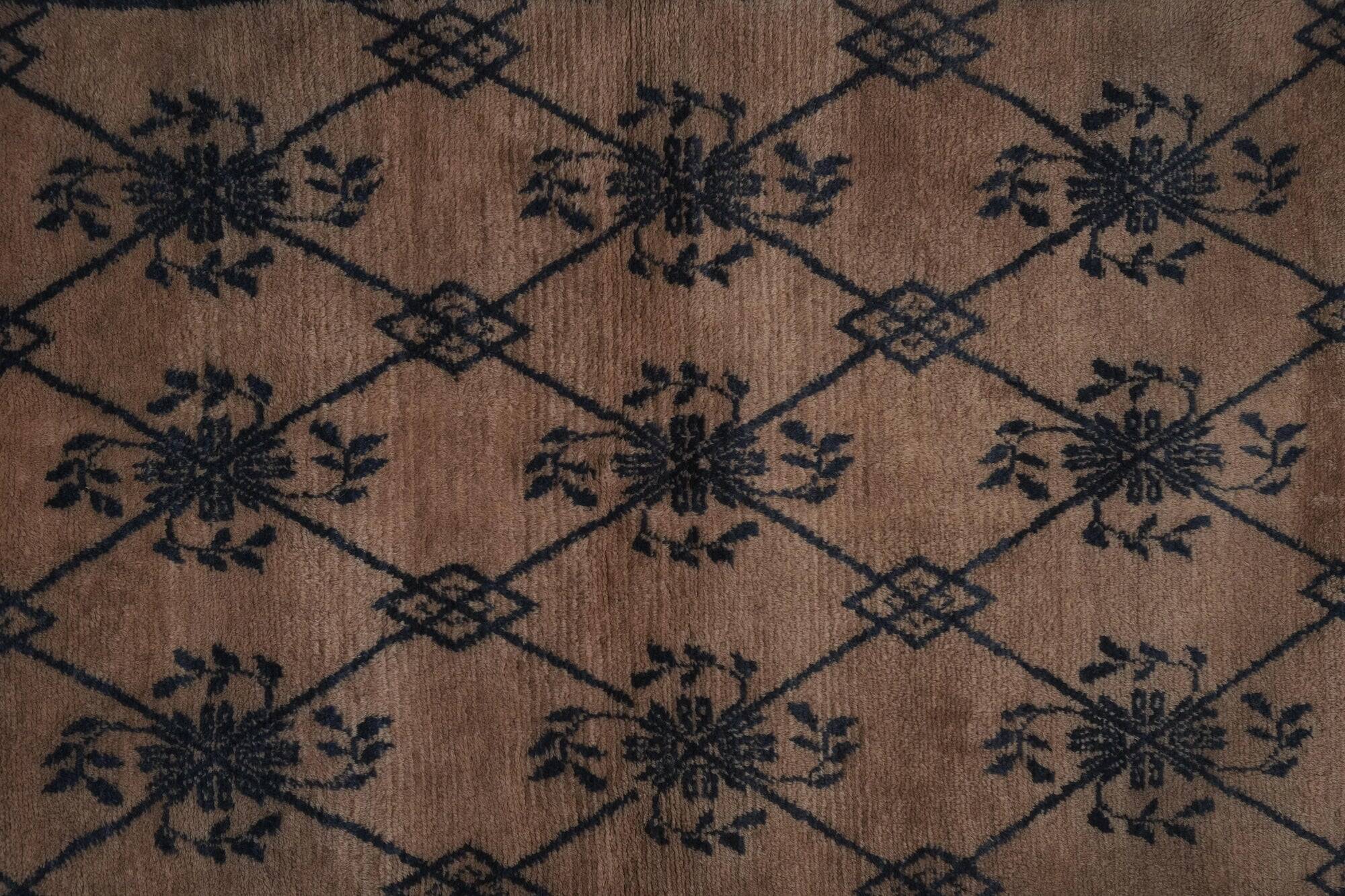 Vintage Turkish handmade rug 114x162 cm