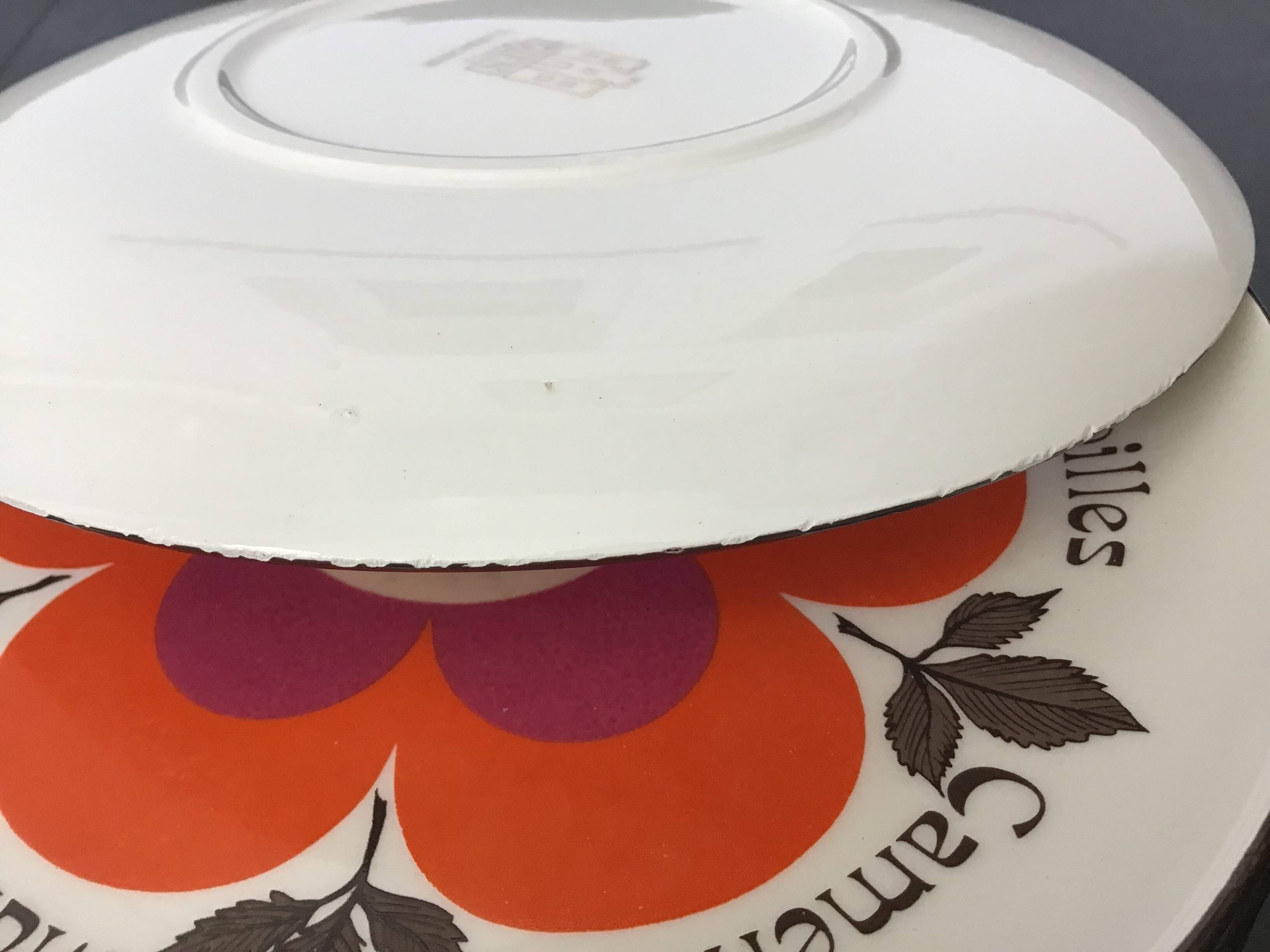 8 assiettes à fromage Gien