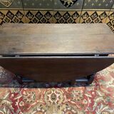 18th century English Gateleg dining table