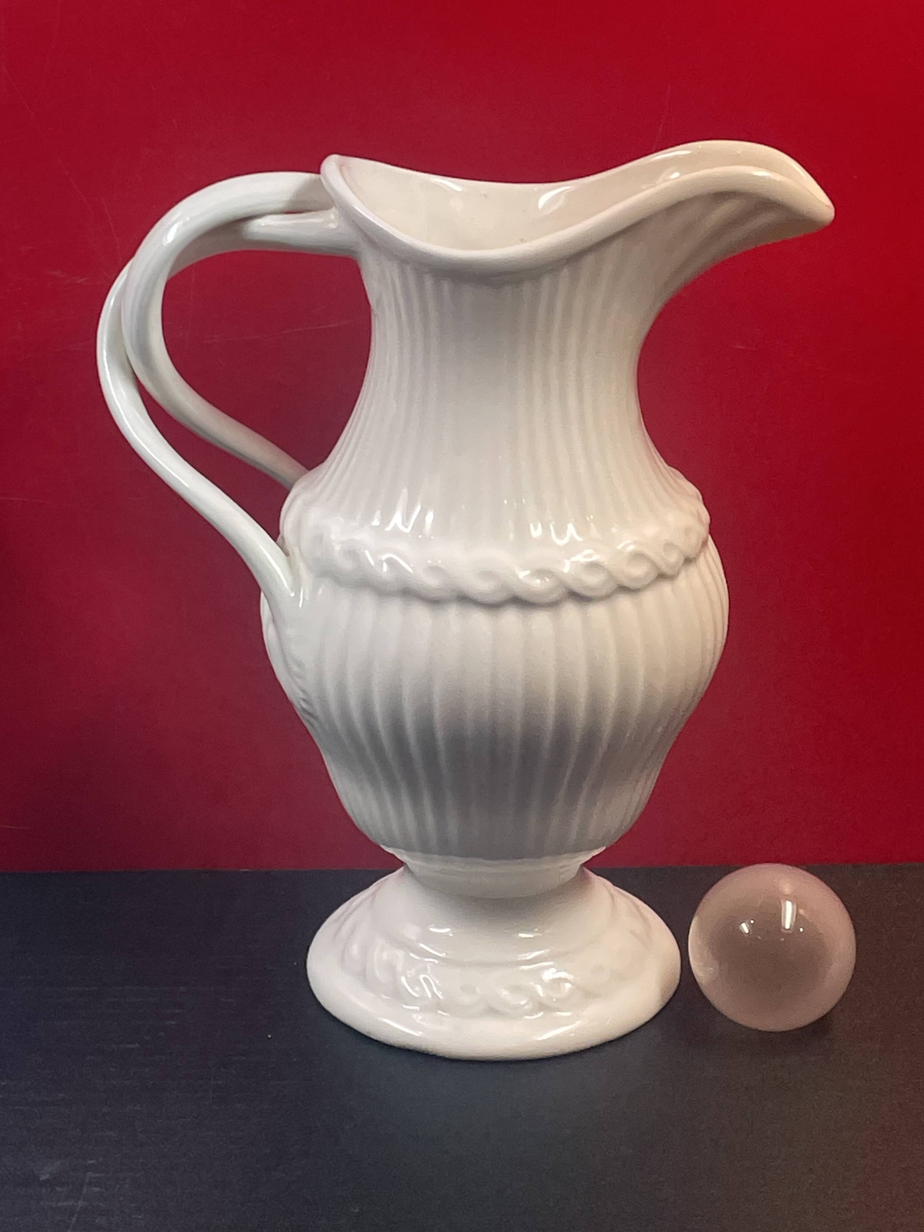 Earthenware from Gien, Hanap or ewer with twisted handle H 23.5 cm