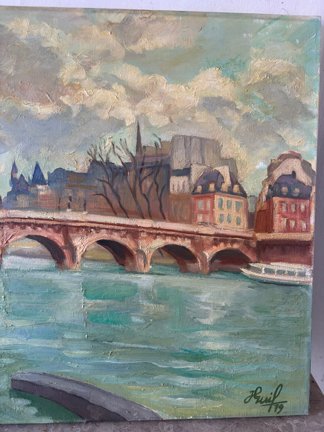 Landscape of a Parisian bridge