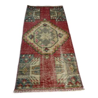 Vintage turkish pastel mini rug  98 x 45 cm