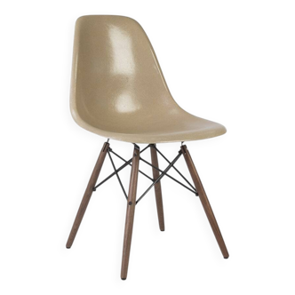 Greige Herman Miller Vintage Original Eames DSW Side Shell Chair