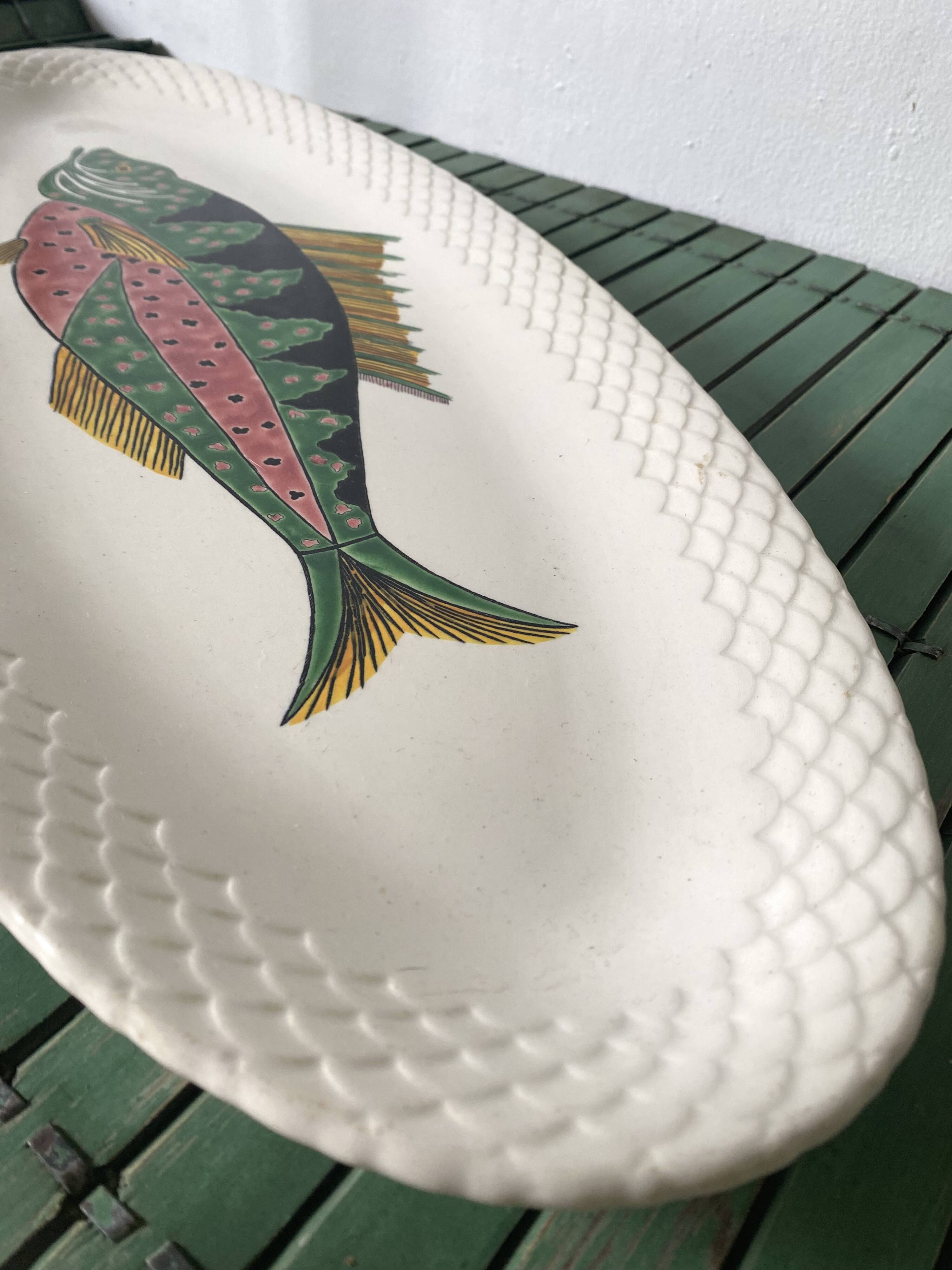 Large oval Gien fish dish, Halong Bay model