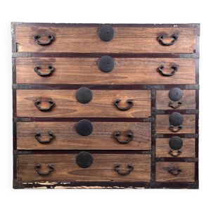 Commode traditionnelle
