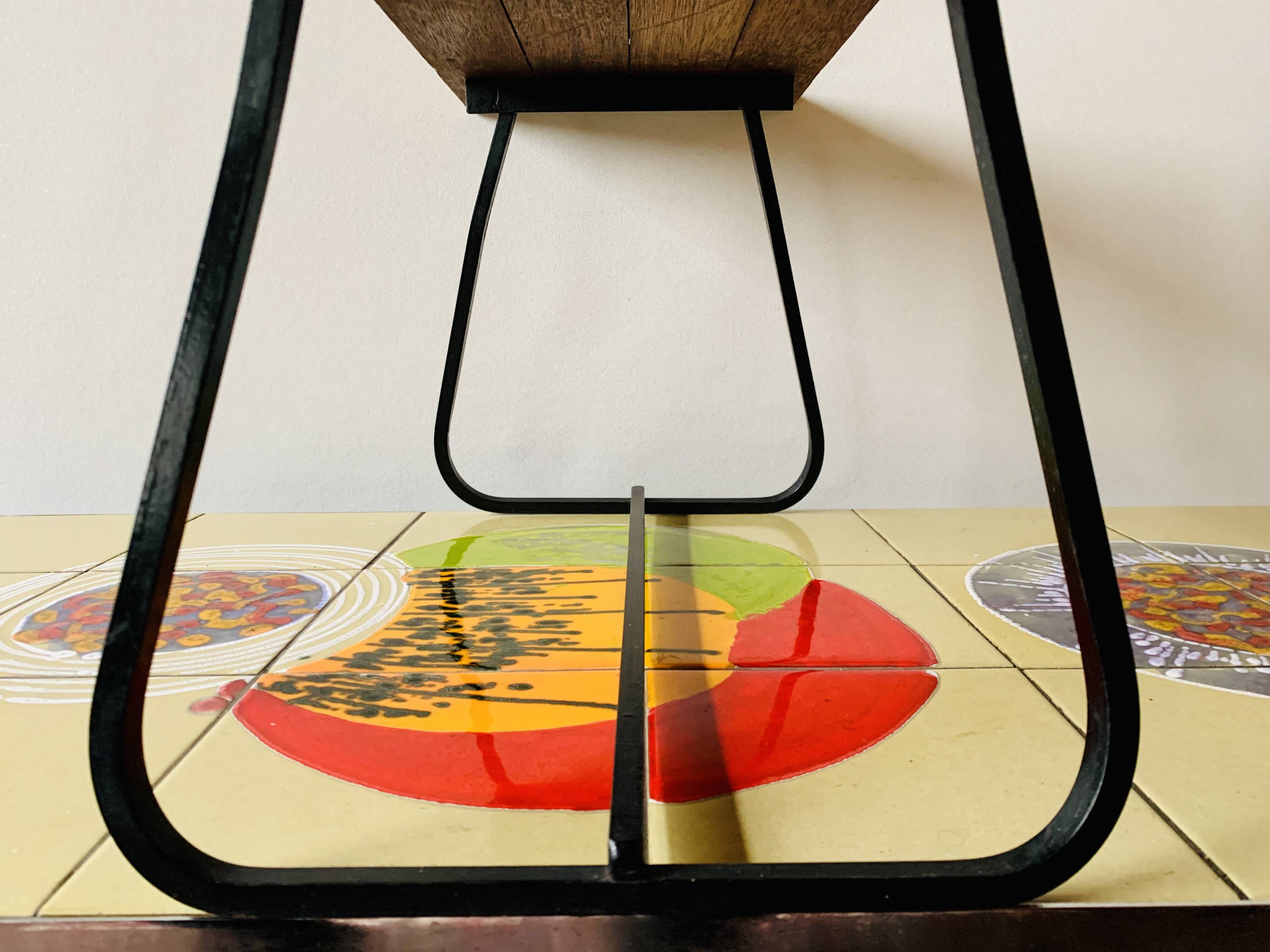 Vintage side table in wood and wrought iron